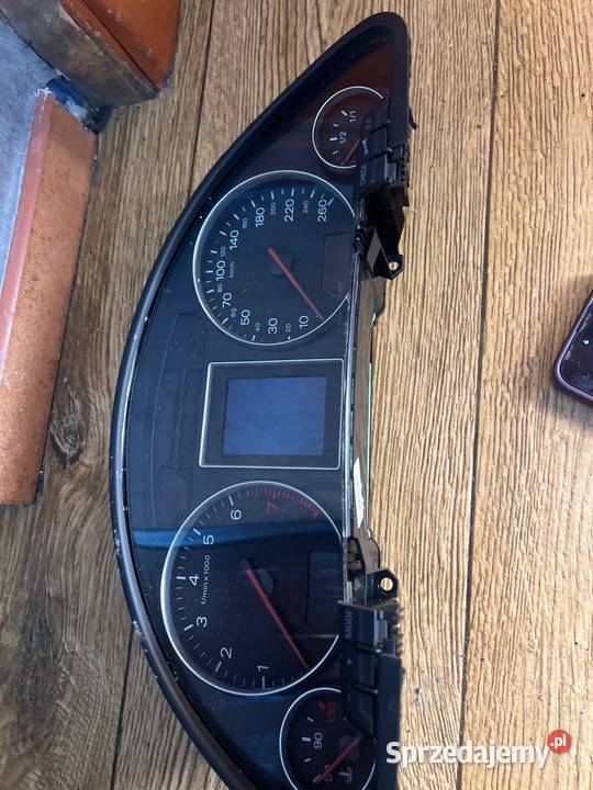 Licznik audi a4b6 8e0920900l Margonin