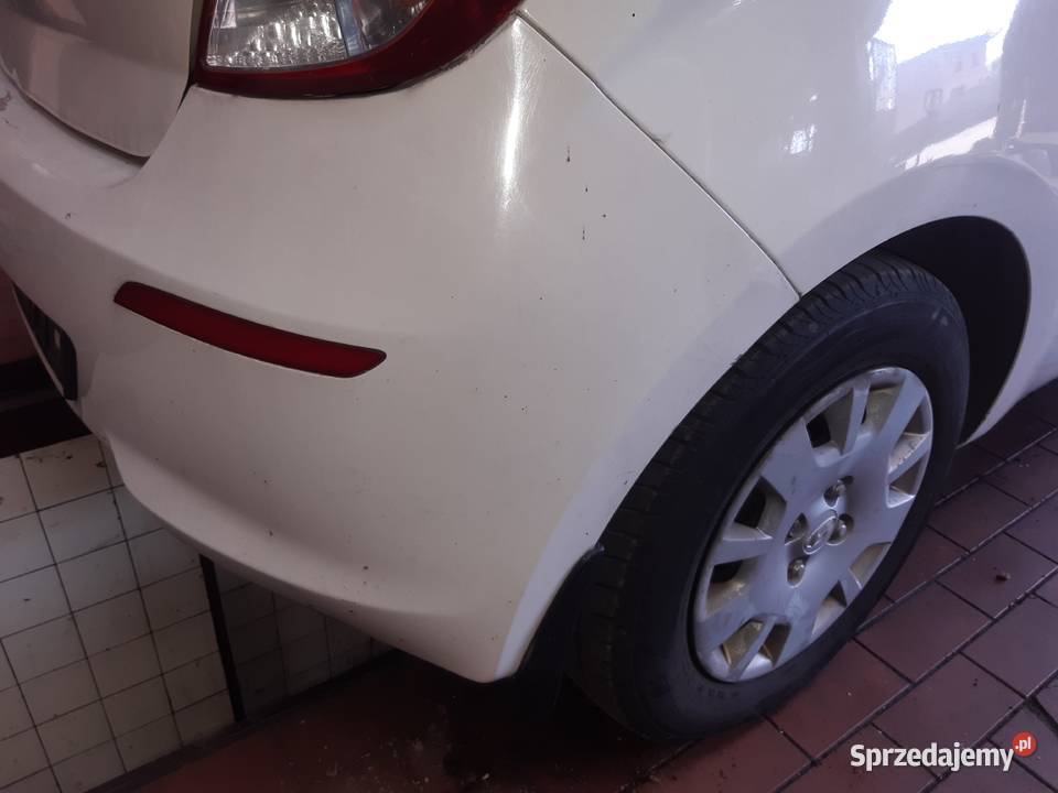 Hyundai I20 2013r zderzak Tył uszkodzony Zderzaki Częstochowa