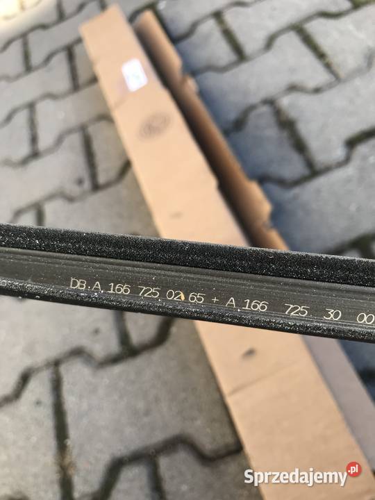 Listwa chrom zew zgarniająca drzwi prawy przód sprzedam