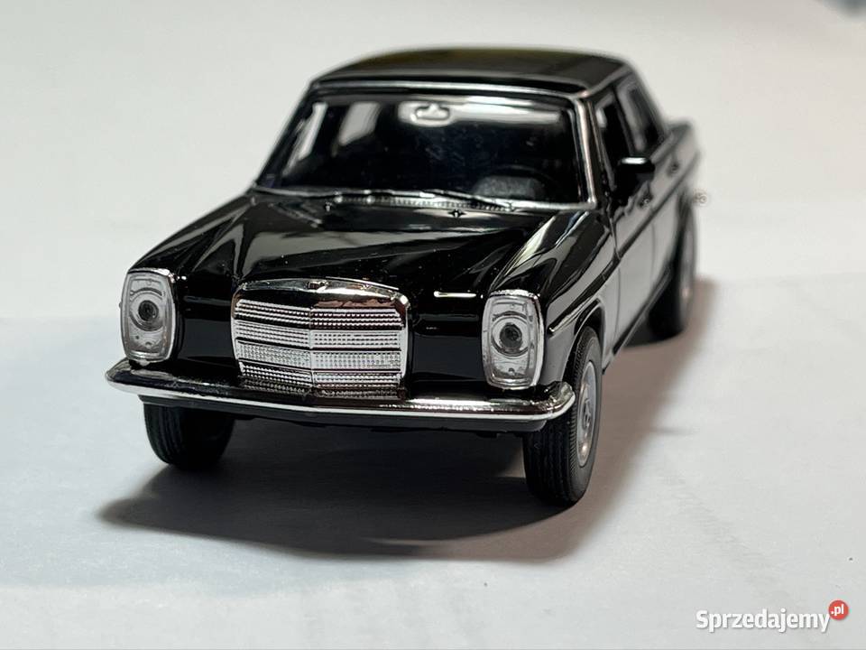 Kolekcjonerski model samochodu MercedesBenz 220 sprzedam
