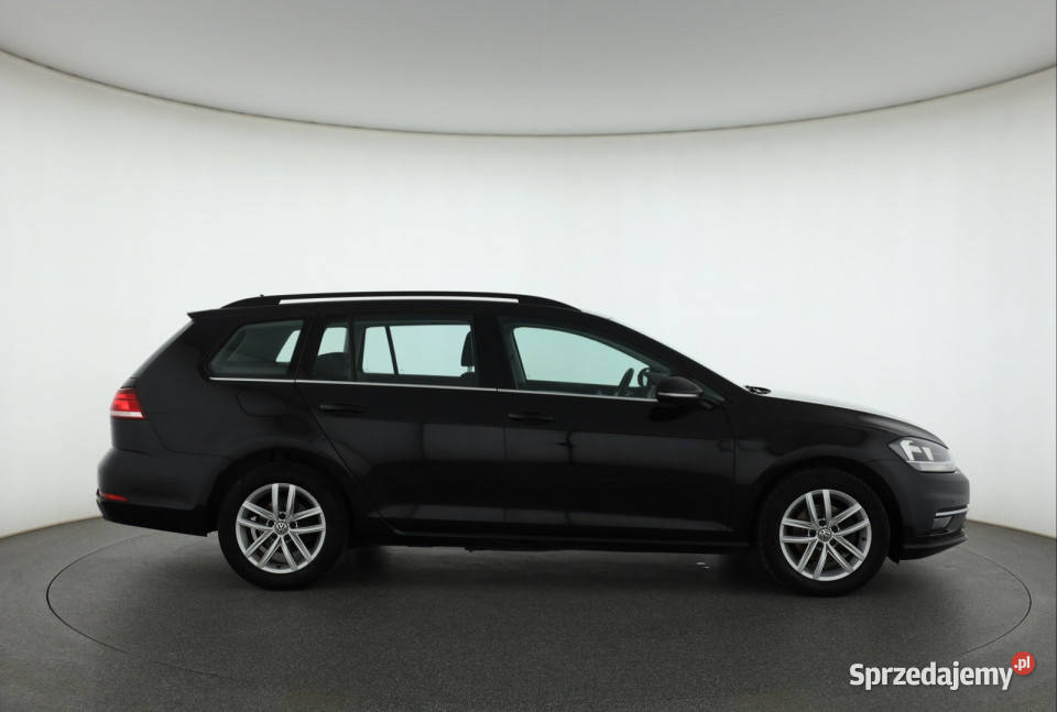 VW Golf 15 TSI 4/5 Piaseczno