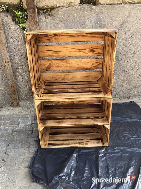 Drewniana skrzynka opalana i lakierowana półka Poznań