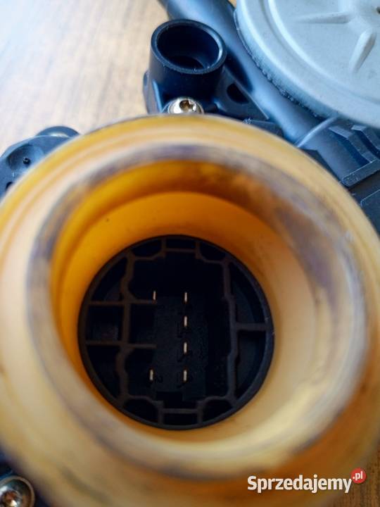 SILNICZEK PODNOSZENIA SZYBY TOYOTA COROLLA VERSO Mielec