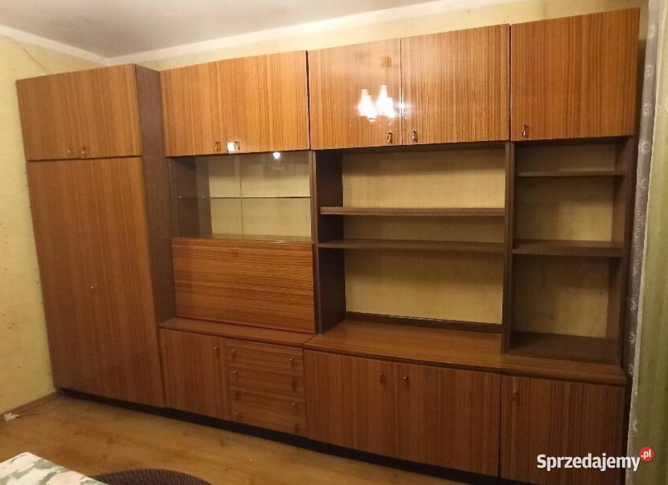 Meblościanka z lat 80dziesiatych w stanie Meblościanki Kraków
