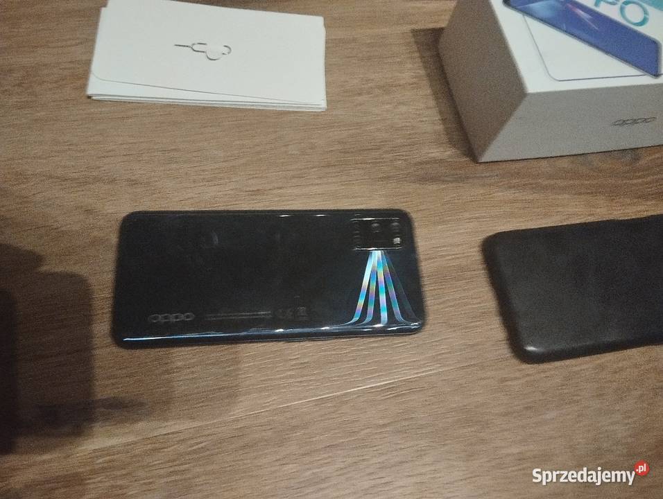 Oppo A52 2 etui Elektronika Korczowiska sprzedam