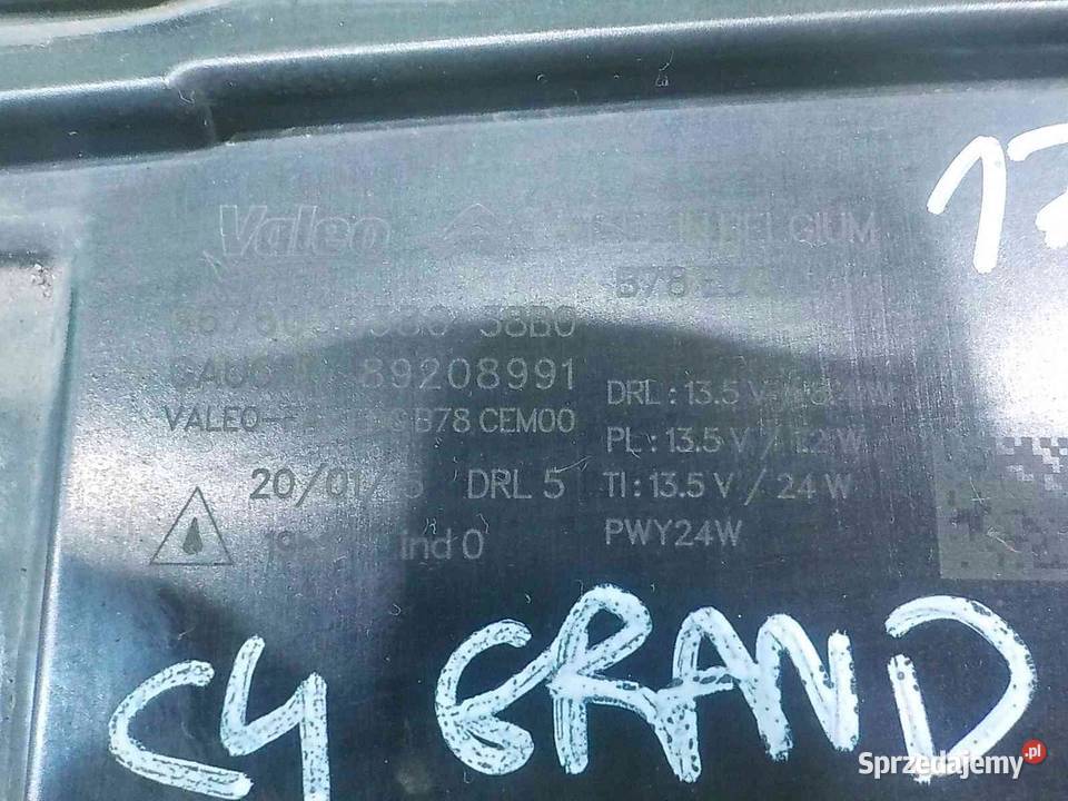 C4 GRAND PICASSO II 20 BHDI 15r lampa DRL lewa Suków