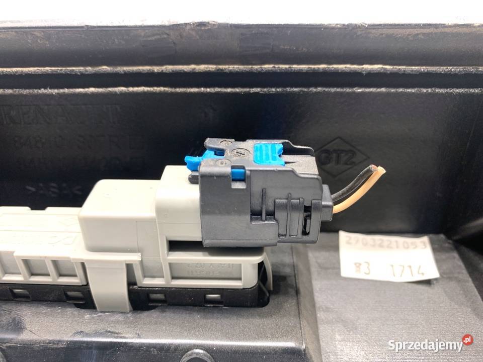 LISTWA KLAPY TYŁ DACIA DUSTER Hatchback Listwy i nakładki