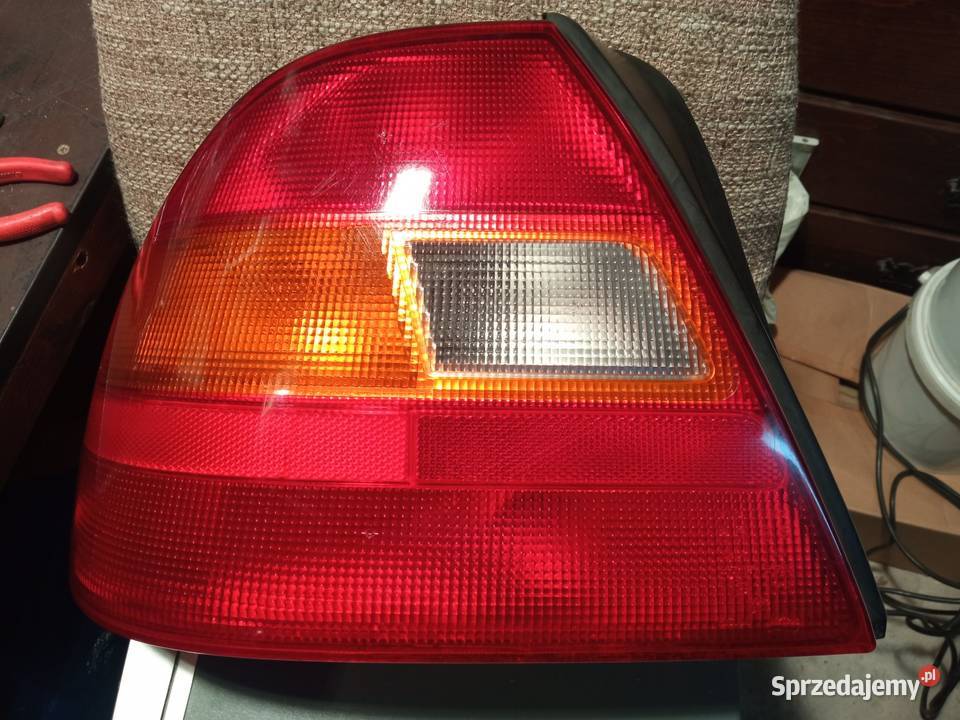 Honda Civic 6 VI 5D 9497 Lampa tył tylna lewa Kielce