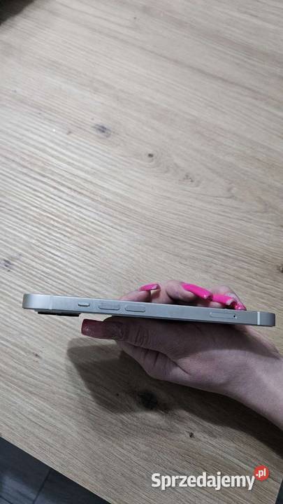 iPhone 13 Starlight Jarosław