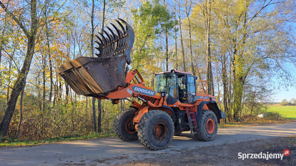 Ładowarka kołowa DOOSAN DL3003 z WAGĄ 5237 mth mazowieckie