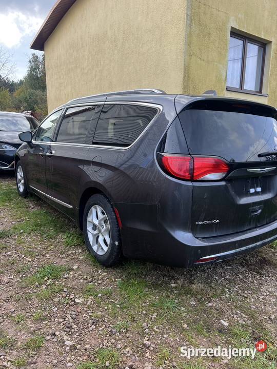 Chrysler Pacifica bezwypadkowy 4/5 świętokrzyskie Majków