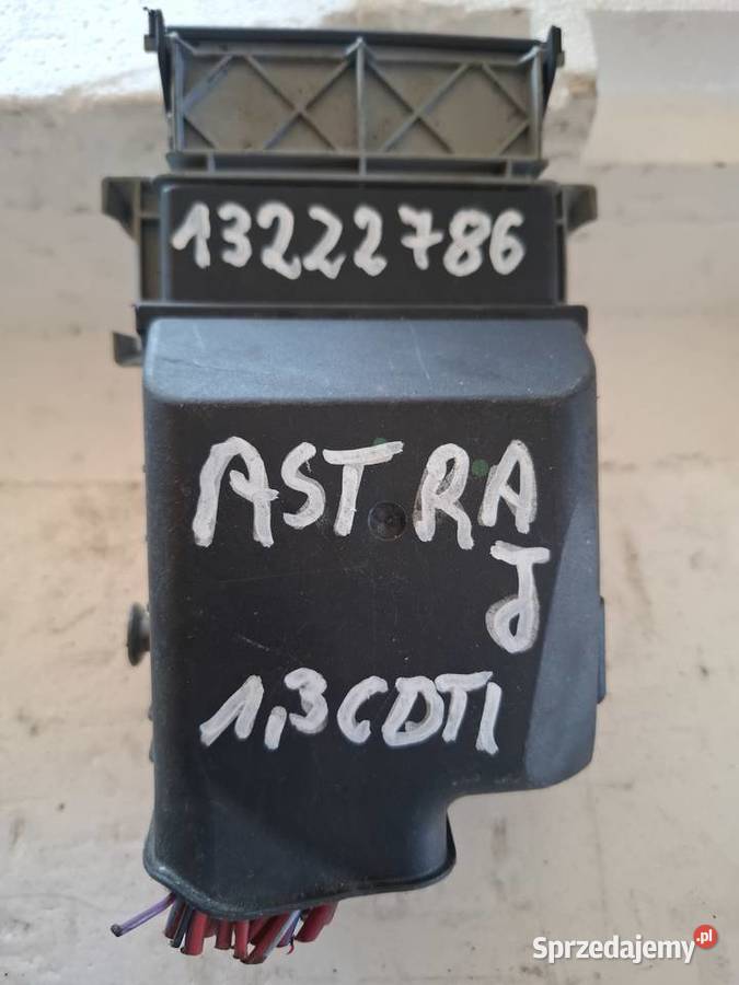 OPEL ASTRA J skrzynka bezpieczników 13222786 Kielce