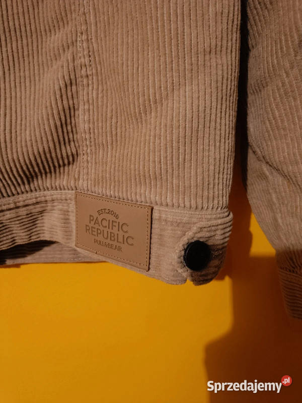 Beżowa sztruksowa kurtka męska PullBear r S 36 Kożuszek