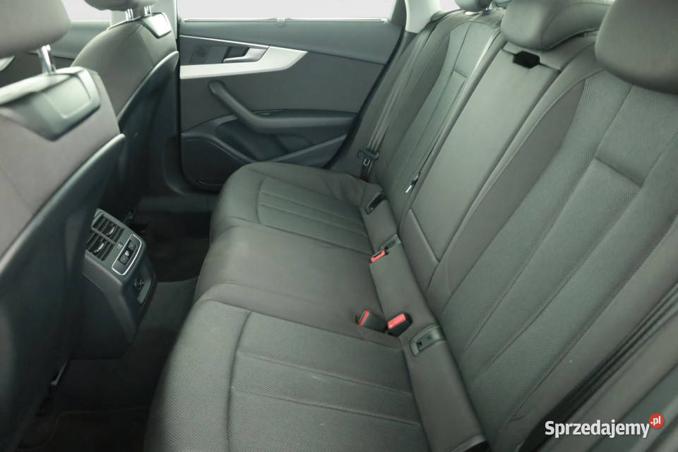 Audi A4 35 TFSI Piaseczno