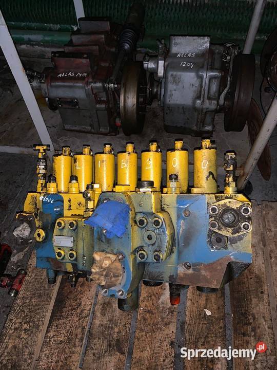 Rozdzielacz do koparki Liebherr 900 Siewierz