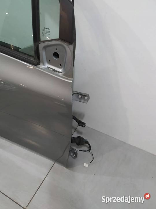 DRZWI PRAWE PRZÓD 1F8 3D Toyota Yaris II świętokrzyskie sprzedam