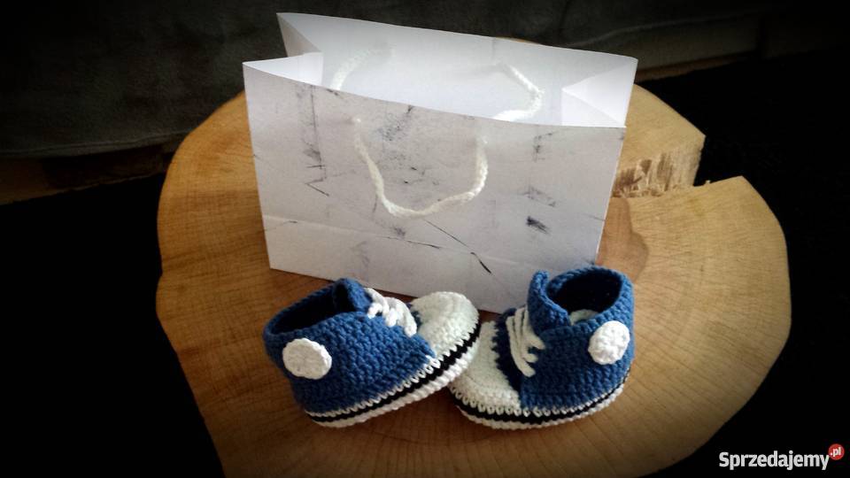 Buciki trampki niemowlęce na szydełku