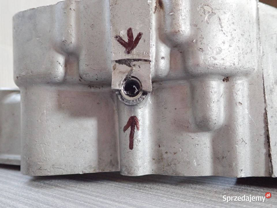 Dwa Kartery Gwint Spustu Lekko Uszkodzony Suzuki Strzelce Krajeńskie