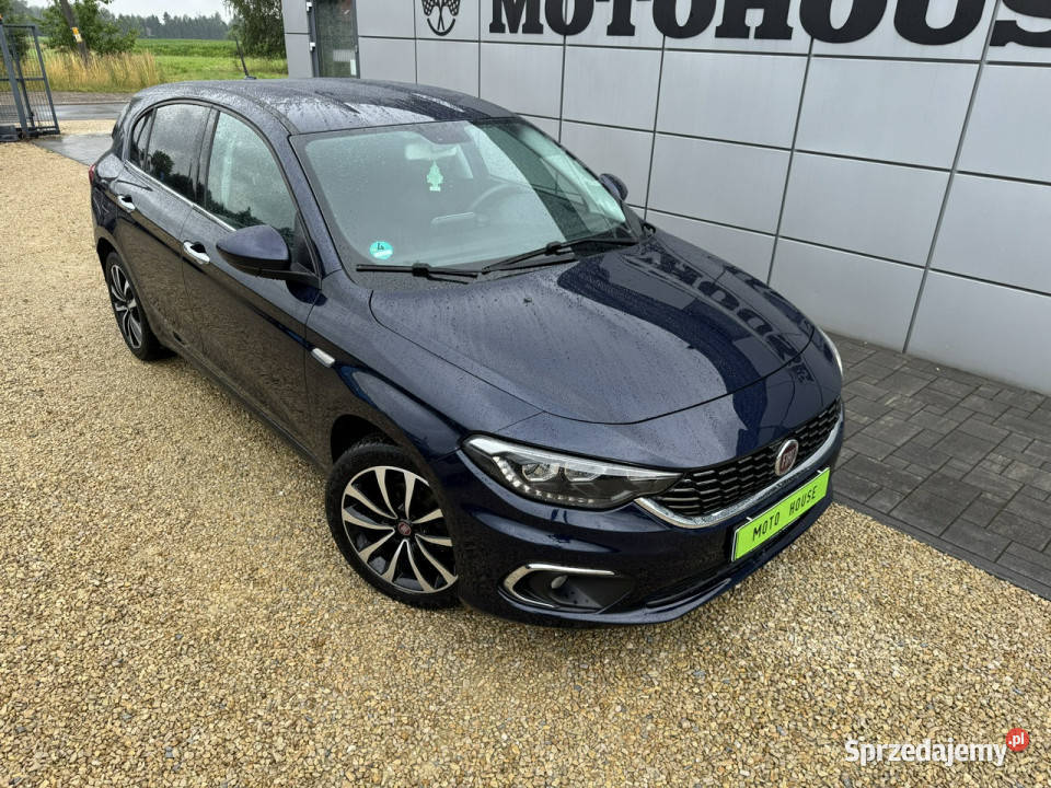 Fiat Tipo 14 Turbo Lounge navi kamera II 2016 relingi dachowe