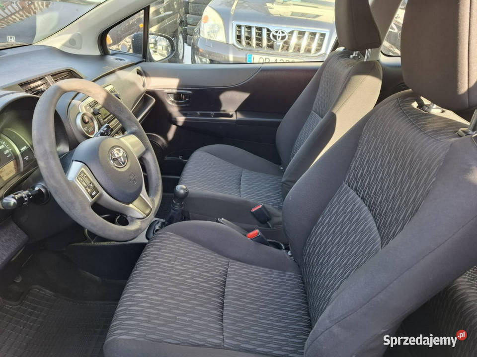 Toyota Yaris Piękna Bezwypadkowa Serwisowana elektrochrom. lusterko wst. Lublin sprzedam