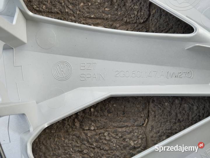 Kołpak Vw 15 2G0601147AD sztukę demo Kamieniec