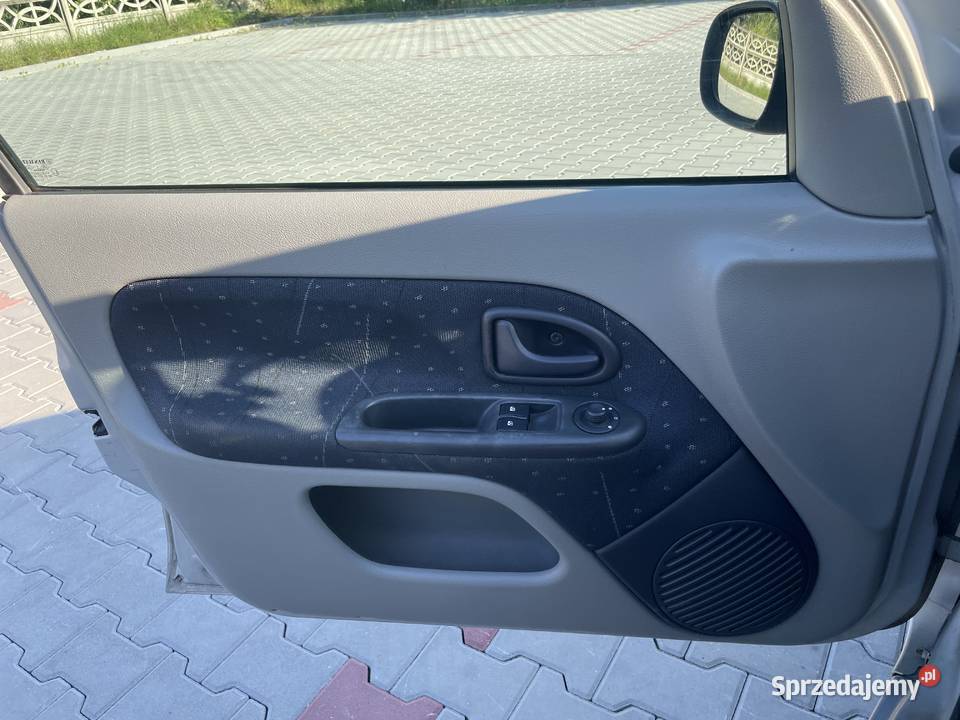 Renault Clio II 14 16V LPG STAG Długie opłaty Rok produkcji 2001 Clio śląskie Jaworzno