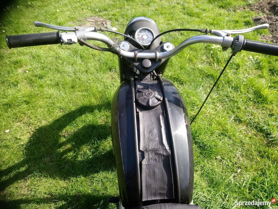 Sprzedam Wsk 125 z dokumentami dwusuwowy WSK lubelskie