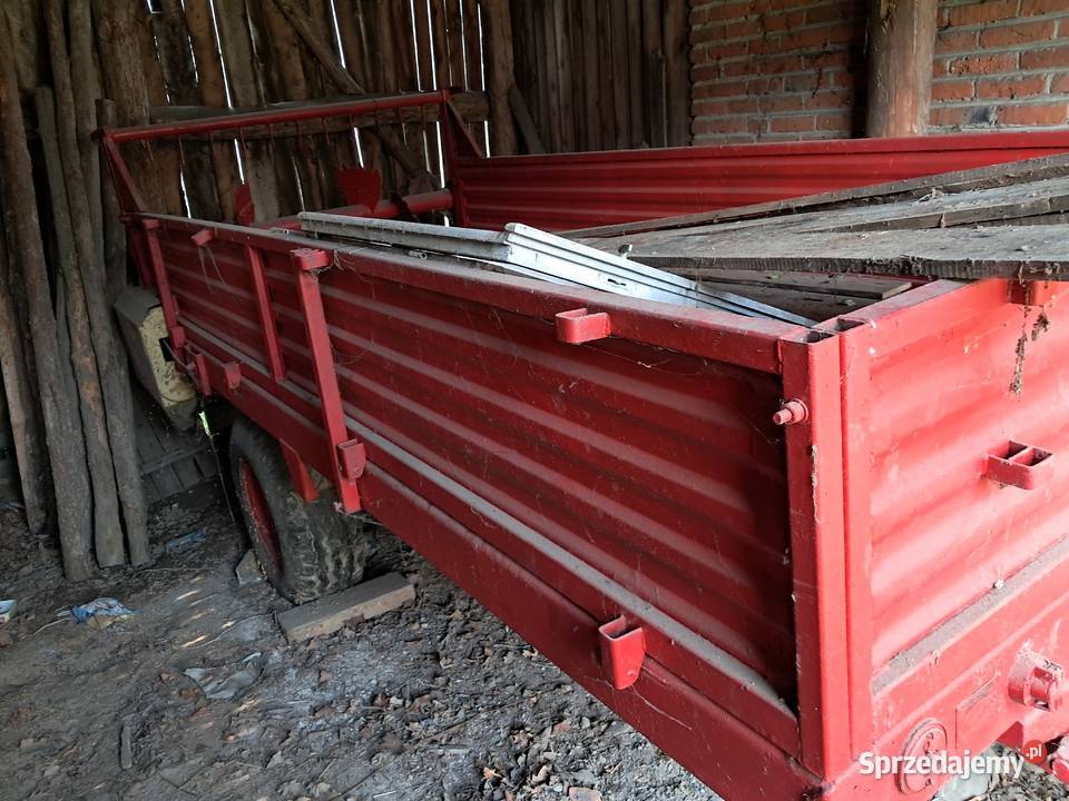 Rozrzutnik 1 osiowy 35 t łódzkie Jasień sprzedam