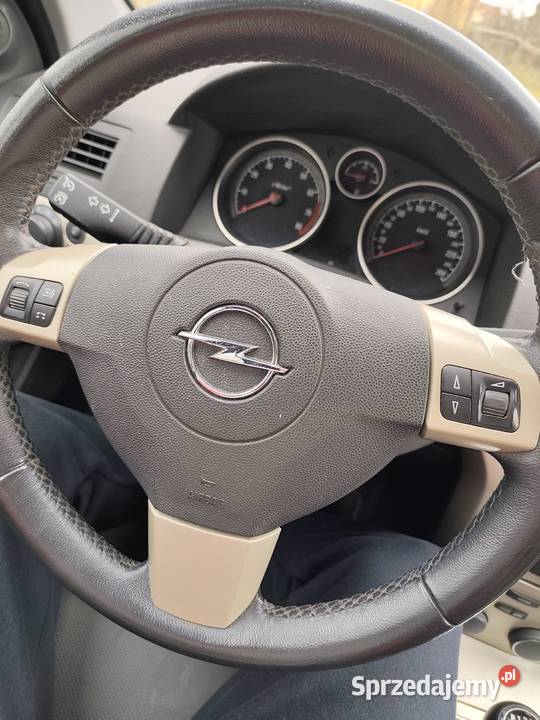 Okazja Zadbana Astra H Serwisowana w ASO 217000km Warszawa sprzedam