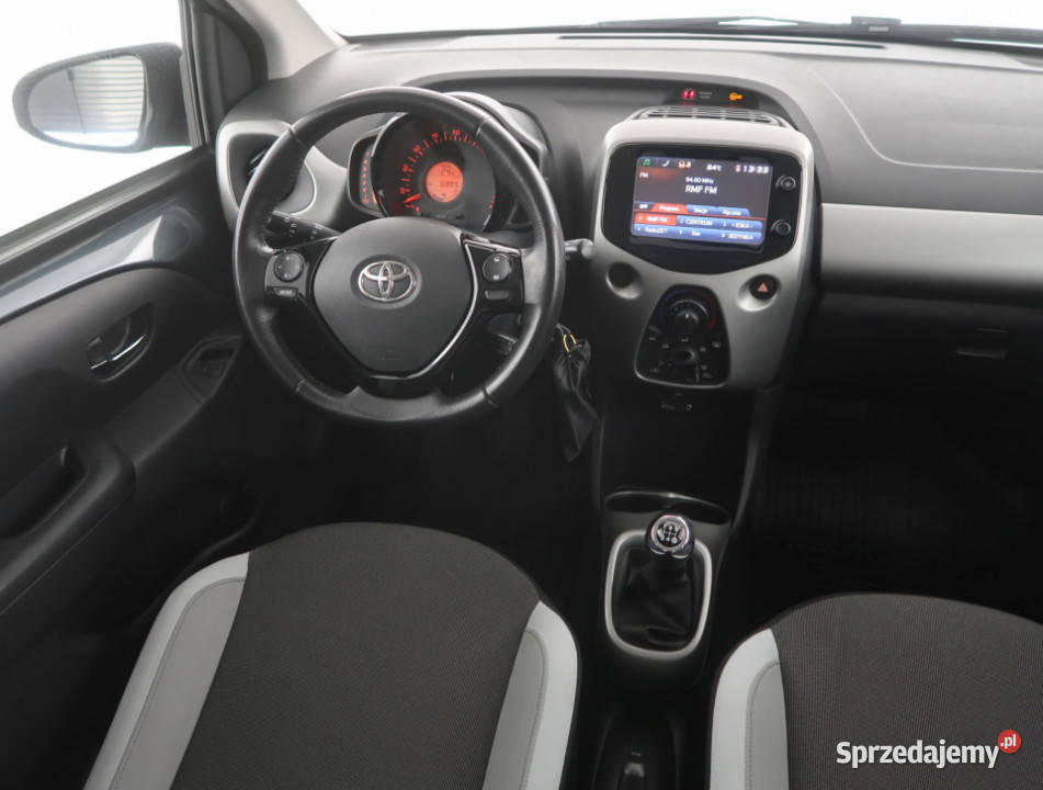 Toyota Aygo 10 VVTi komputer pokładowy