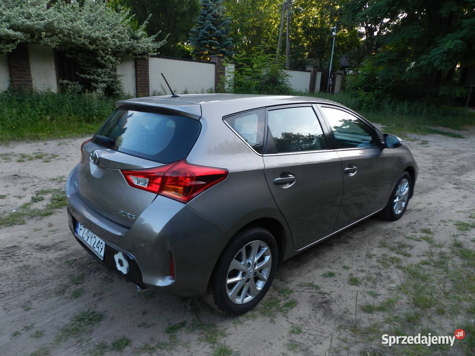 Toyota Auris II Benzyna 16 śliczna SERWISOWANA 4/5