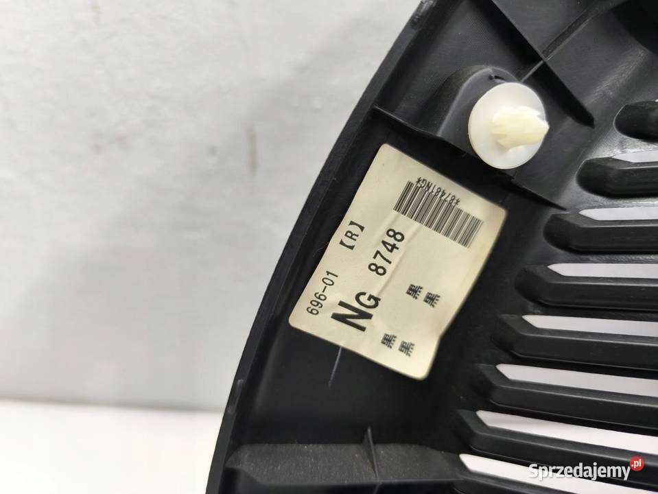 BOCZEK BAGAŻNIKA PRAWY FX II QX70