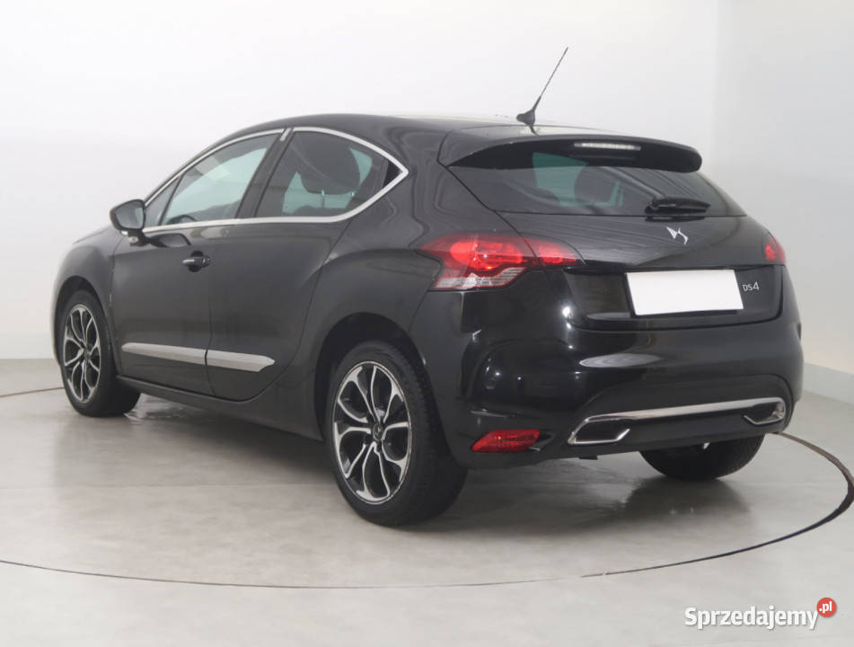 DS 4 12 PureTech Rok produkcji 2017