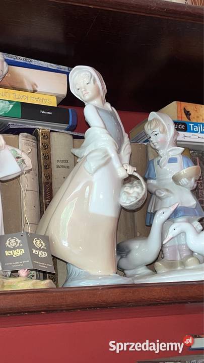 Dziewczyna z koszem kwiatów NAO Spain by Lladro Gdańsk
