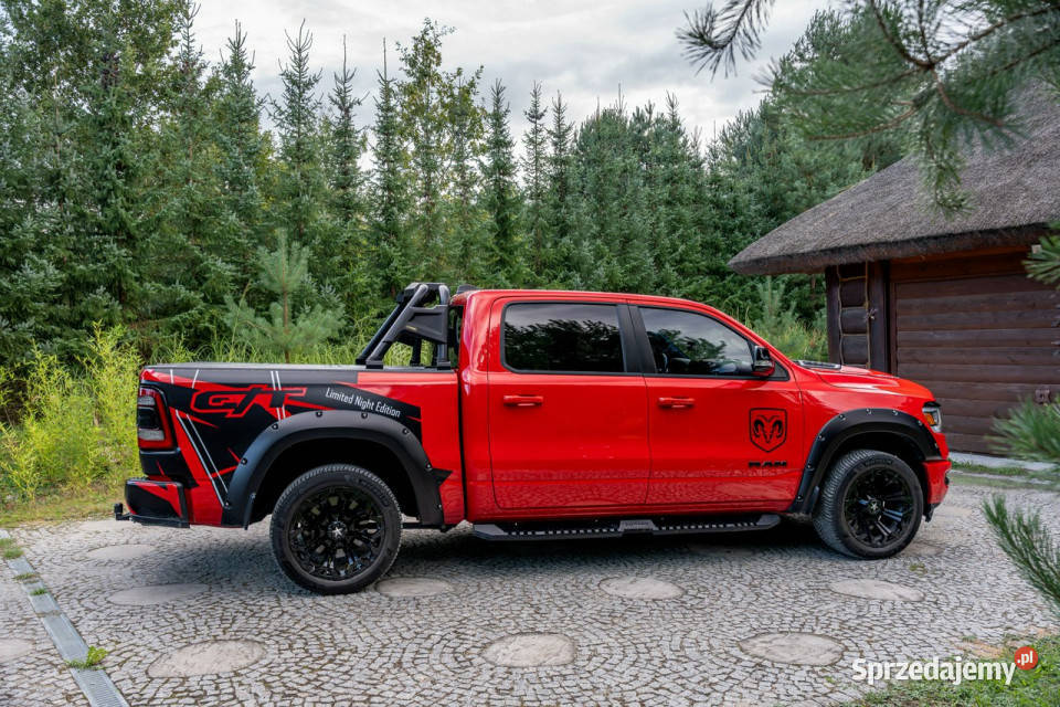 RAM 1500 Crew Cab Laramie 57 V8 Hemi Sport Rok produkcji 2022 podkarpackie Ropczyce