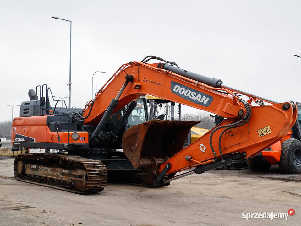 DOOSAN DX300LC5 koparka na gąsienicy stalowej Koparki śląskie Ruda Śląska