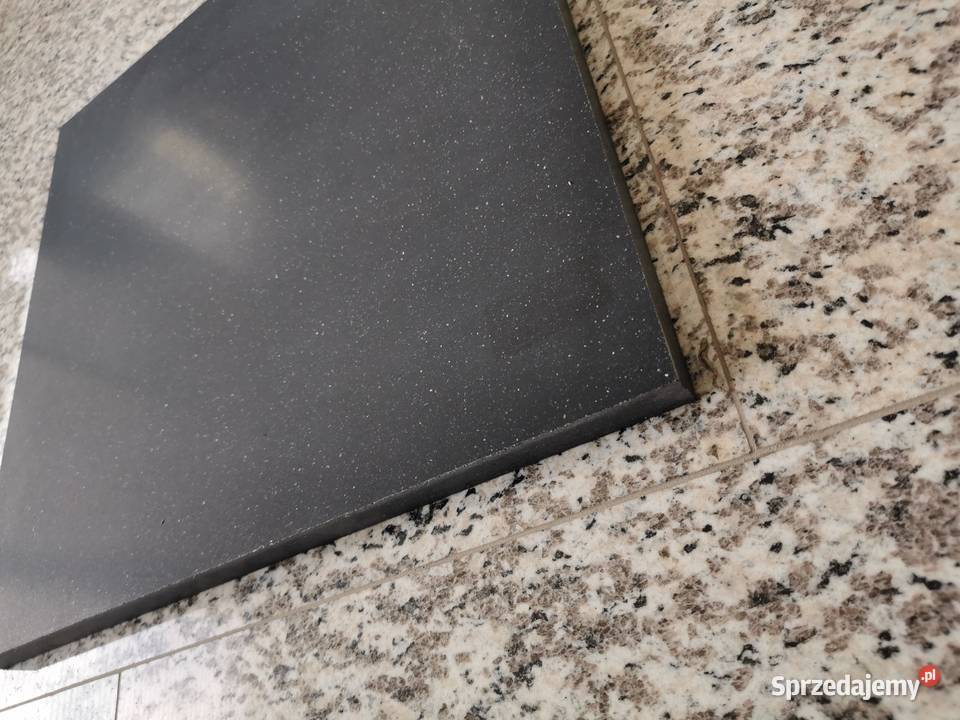 Płytki ze spieku kwarcowego NARON 40x40x2 mat Przemyśl