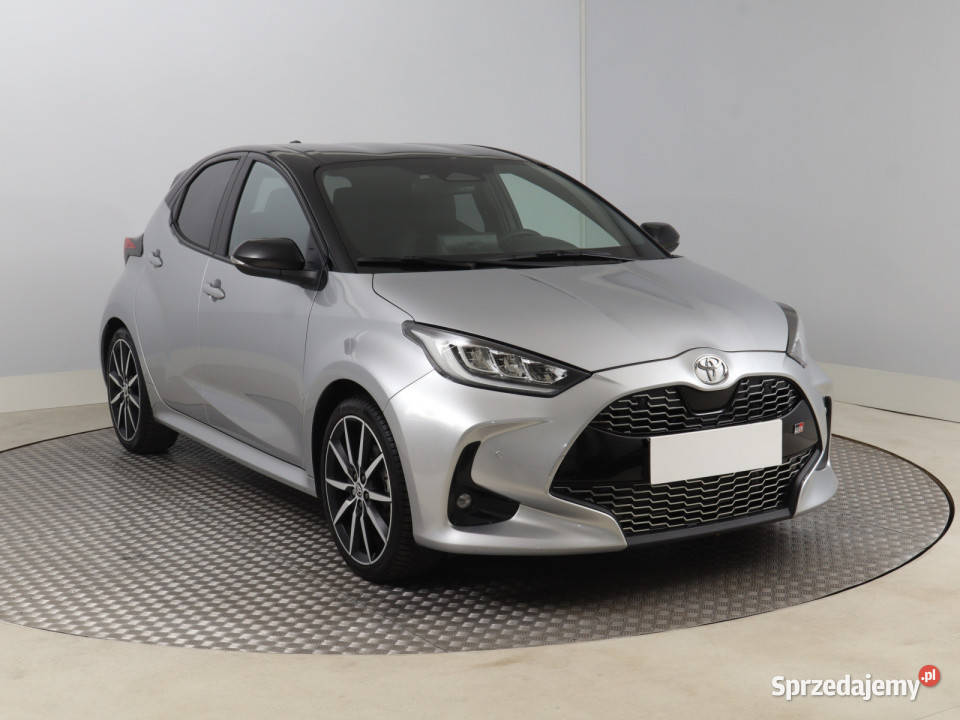 Toyota Yaris 15 VVTi Hybrid Bielany Wrocławskie