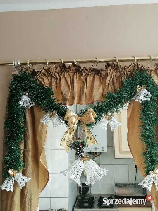 Girlanda świąteczna oświetlona z dzwoneczkami