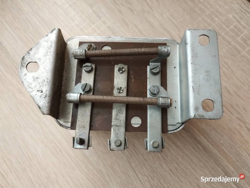 Regulator napięcia prądnicy ELMOT RG15k Warszawa osobowe Pozostałe śląskie