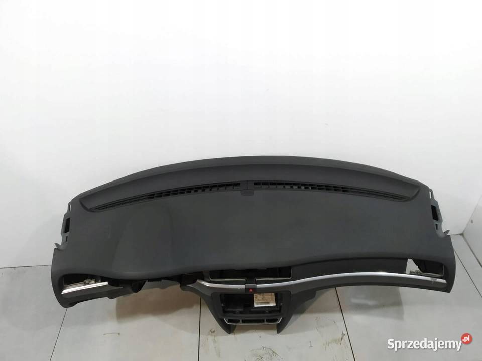 DESKA ROZDZIELCZA PULPIT KONSOLA EU 3T Skoda