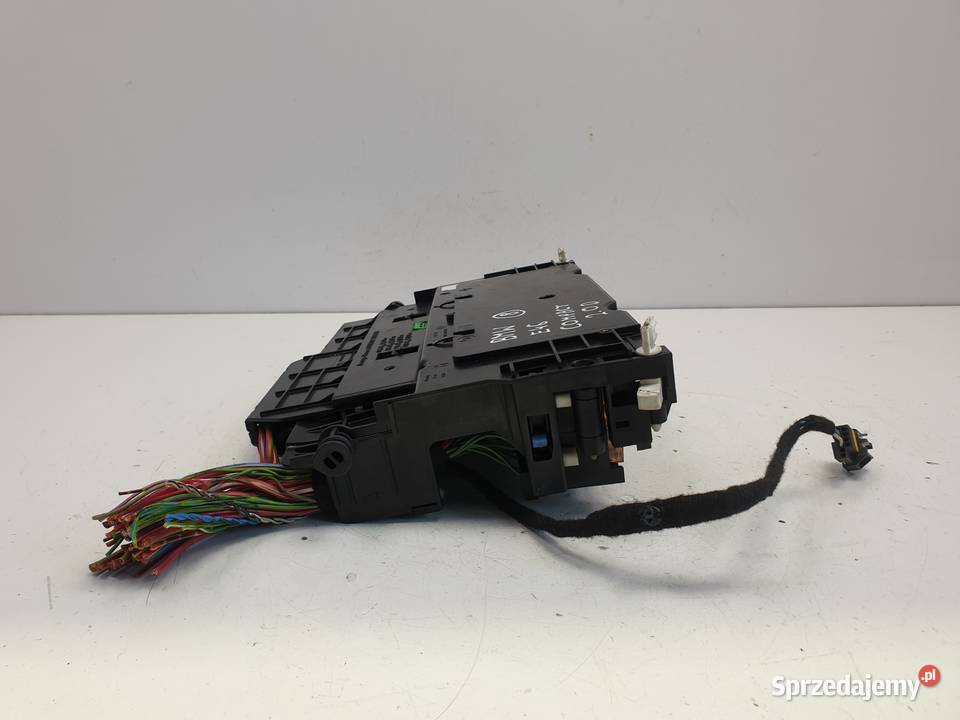 BMW E46 Compact 20 D SKRZYNKA BEZPIECZNIKÓW osobowe Rudka