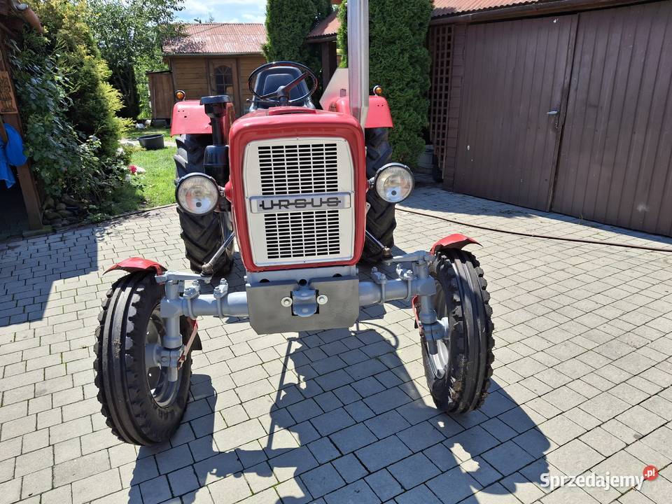 Ciągniki Ursus C 330 335 Bochnia