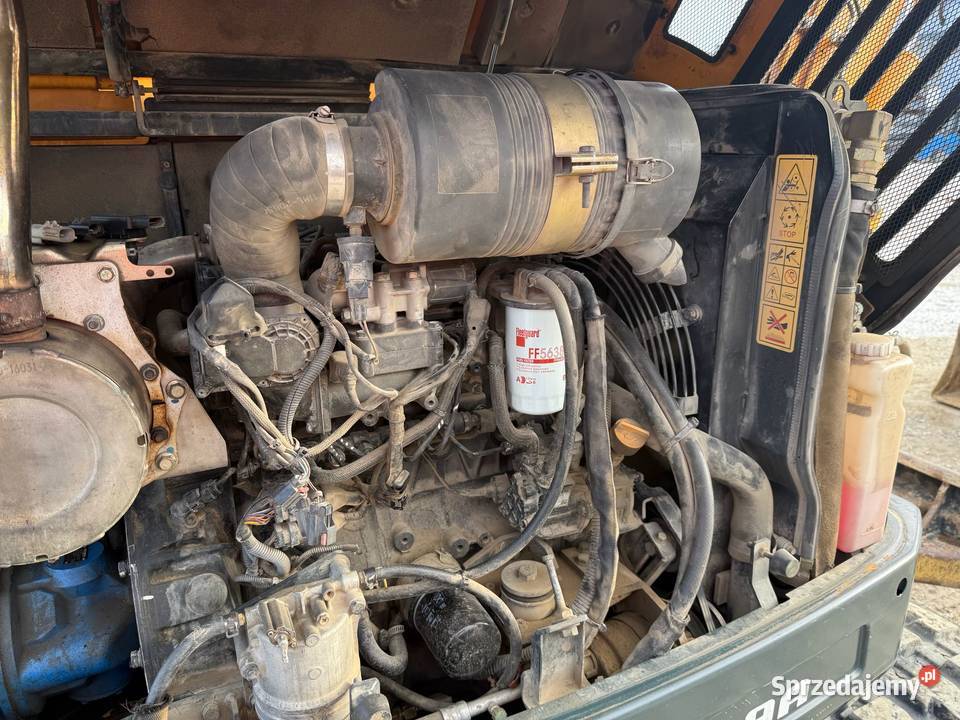 sprzedam koparkę hyundai 60cr9a