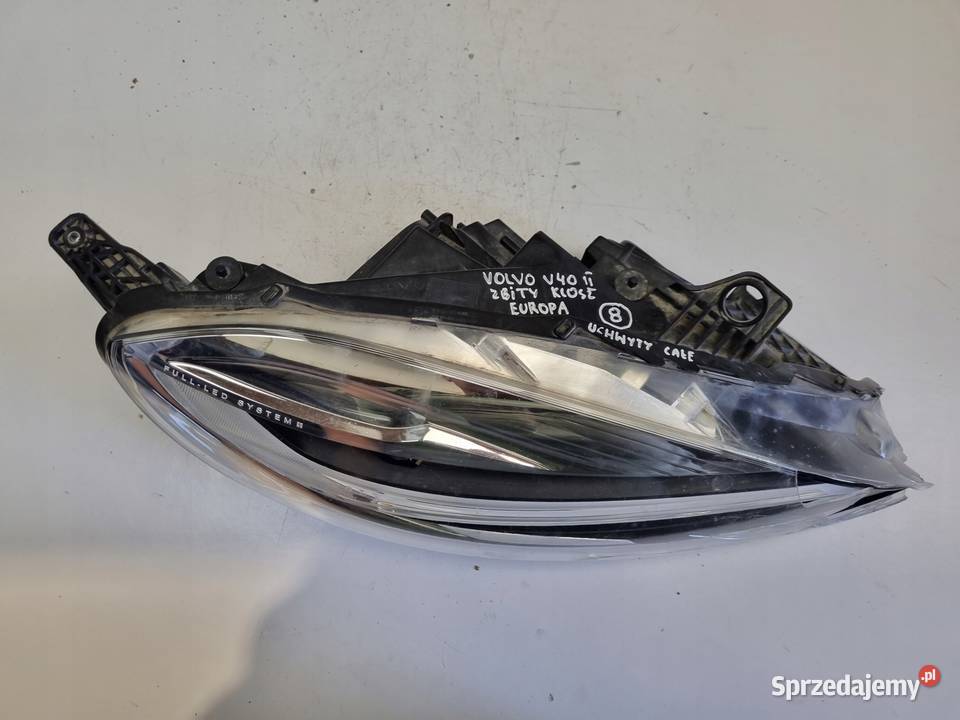 LAMPA PRAWA Volvo V40 II XC40 LIFT PRZEDNIA osobowe Rudka sprzedam