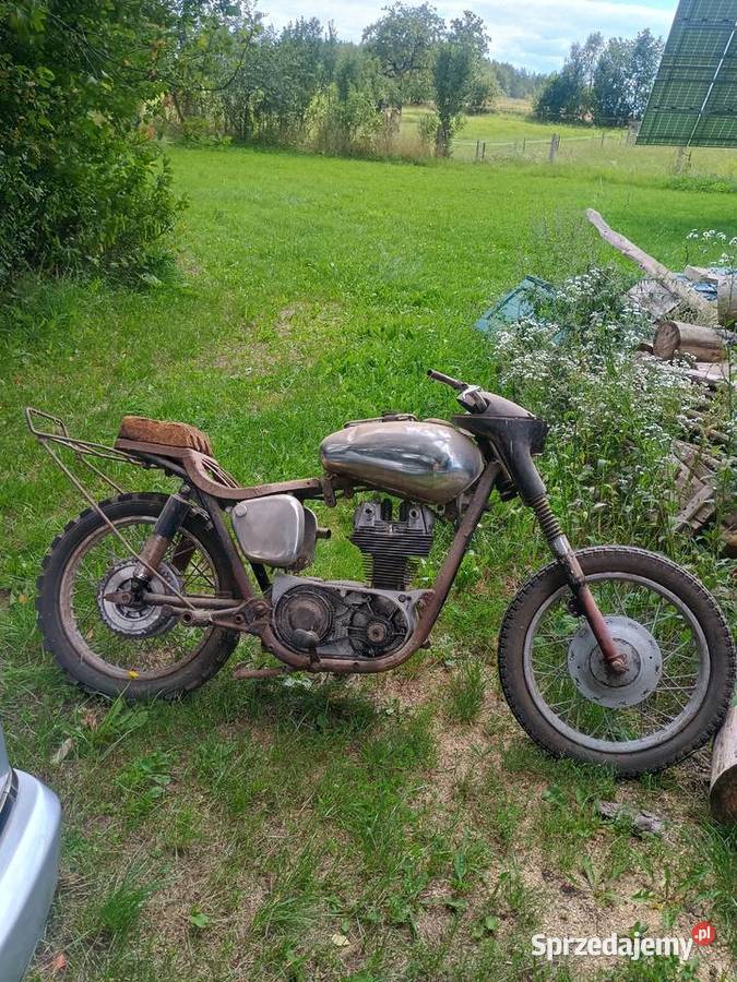 Junak M10 uszkodzony