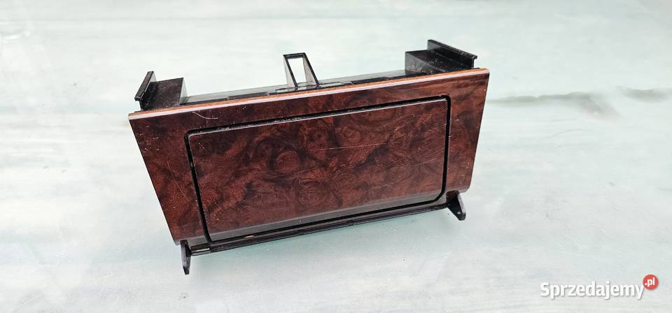 Popielniczka mercedes w202 elegance osobowe wielkopolskie Zbąszyń