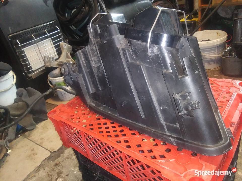 A6 C5 Puszka reflektora Lubin