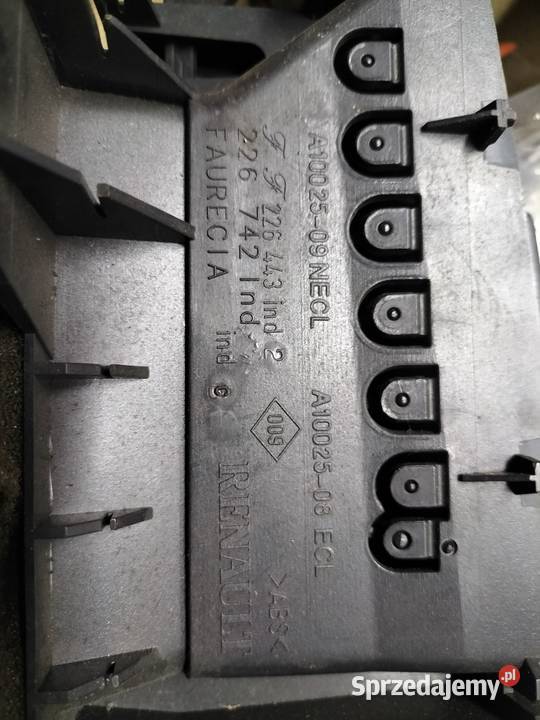 Środkowa kratka nawiewu Espace 4 Puławy