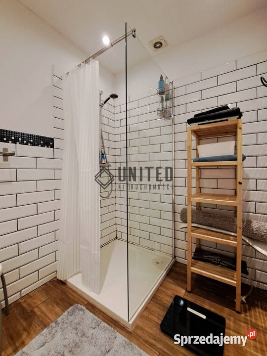 Piławskiej Dwupoziomowe BalkonGaraż cegła Wrocław